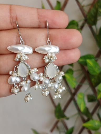 Traditional earrings