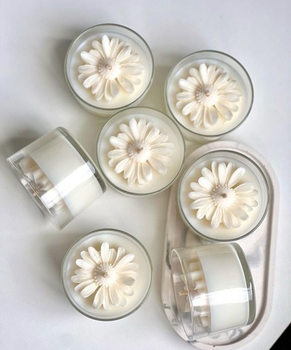 Small daisy bowl candle