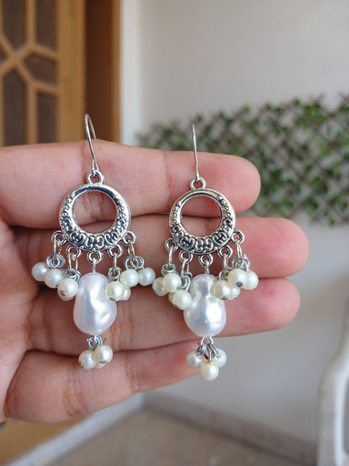 Traditional earrings