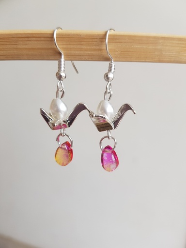 Paper crane charm e