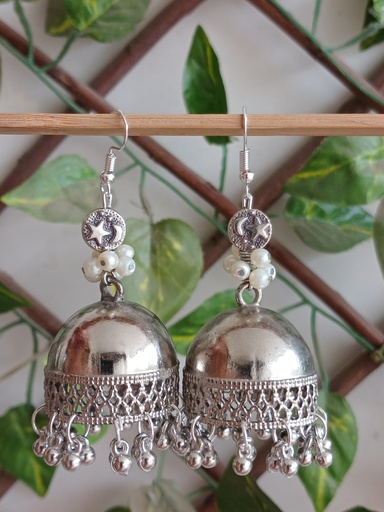 Traditional earrings