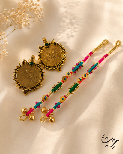 Ear studs with sahary