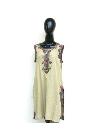[PK0029-CW-PRT-000346] Sleeveless kurta with Balochi embroidery