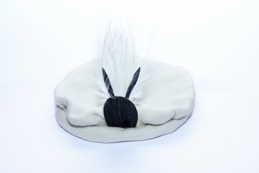 [PK0090-GN-GEN-000682] Balti Cap with Feather