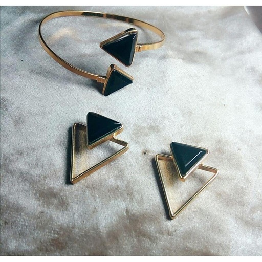 [PK2838-JW-BNG-009065] Triangles