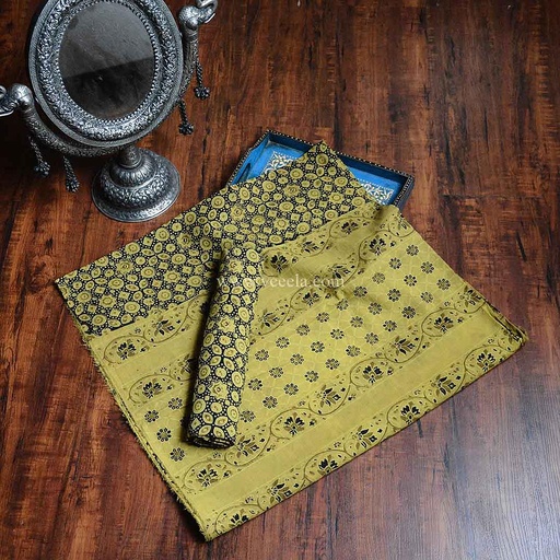 [PK0299-CF-AJK-009112] Ajrak - 2 Piece Suit       